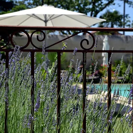 La Baguenaude Bed & Breakfast