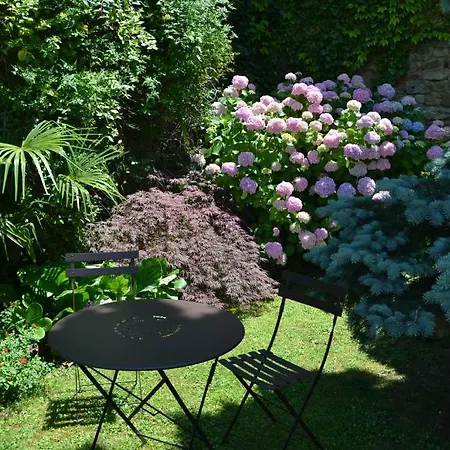 La Baguenaude Bed & Breakfast *